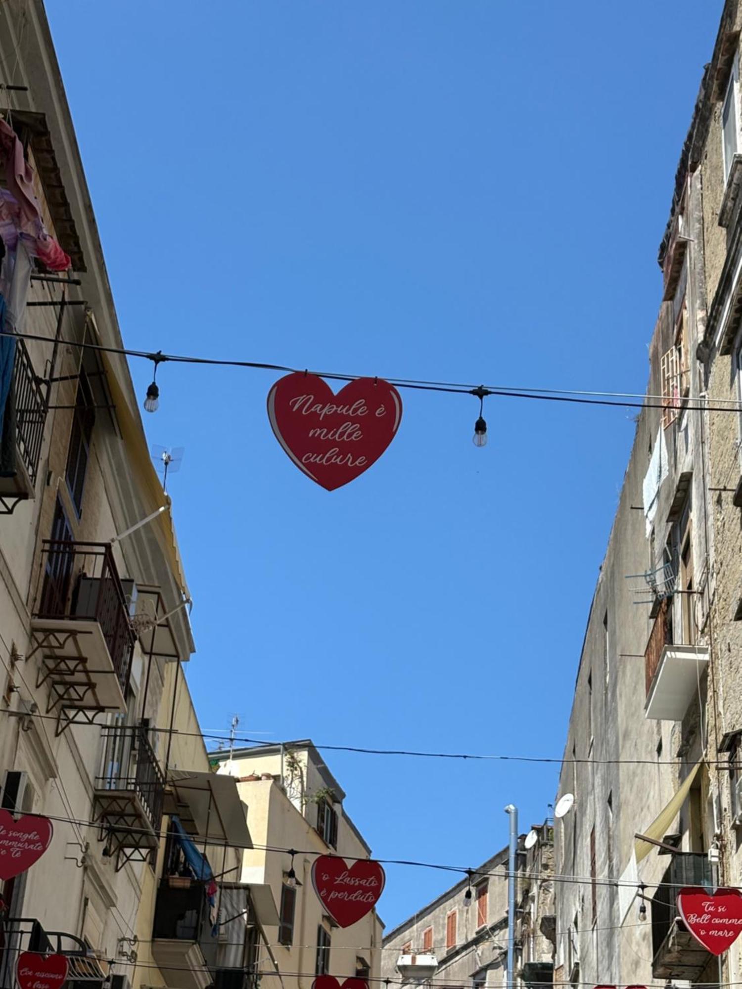Guest House “Nonna Rossa” 那不勒斯 外观 照片